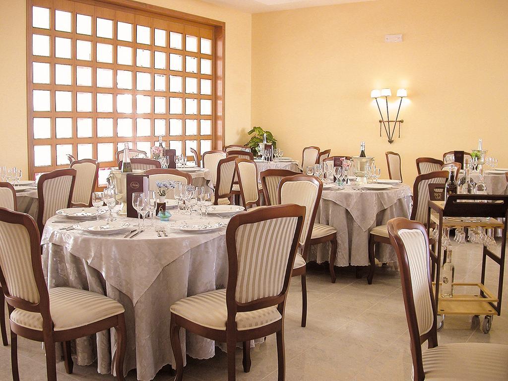 Hotel L' Anicre Варкатуро Экстерьер фото